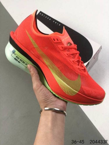 公司级Nike Zoomx Vaporfly Next% 4耐克 轻量化 网面透气运动鞋 这款新一代最强跑鞋在鞋面和鞋底都进行了全方位升级鞋面使用了全新 Vap
