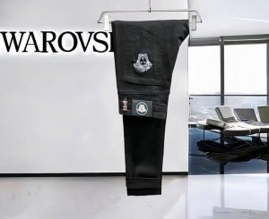 主推.长期有货 范思哲 高品质 2025官网高端新品原单少数帅爆牛仔裤 百分百原单 百搭神器 今年最新流行的风格设计款式 采用进口棉花制作成的单宁布 上身舒适