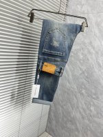 p250 dr 男士丹宁牛仔裤，官宣画册海报穿搭款！ 客供高级进口的丹宁原色面料，特选日本冈山纯正13Oz 盎司牛仔布料，重磅环保植物酵素水洗工艺，肌理有着淡淡