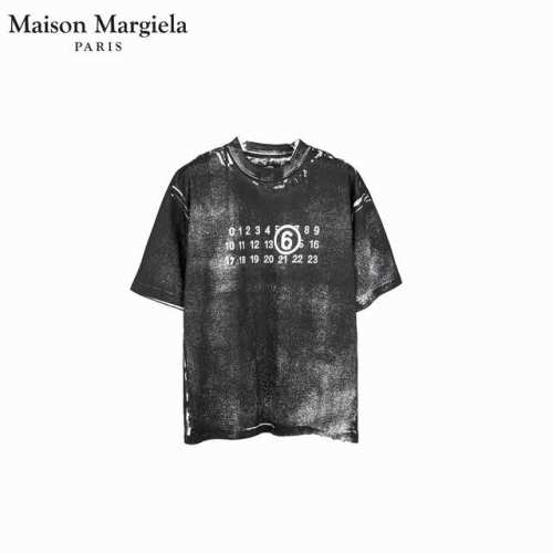 Maison Martin Margiela 马吉拉25Ss 印花前后黑白双色短袖T恤 采用订色订染毛圈纯棉衣面，250G双股双纱，手感舒适 进口针织针梳棉进行