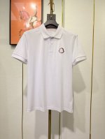 Moncl 蒙口 经典时尚翻领Polo短袖,时尚单品设计，更加时尚舒适，高标准定制，上身非常有型，奢华品牌经典Logo图案 选用全棉珠地面料,质感非常细腻，细节