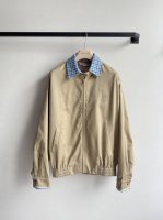 miumi* 25Ss早春新款 复古文艺风卡其色拉链夹克外套原版开发！高版出品！天蓝色格纹翻领可拆卸。假两件拼接设计！宽松廓形剪裁版型百搭不挑人！可甜可盐气质帅