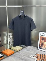 ouk L P2560新品男士休闲圆领刺绣短袖T恤 ，纯棉面料，简单大气的款式，甄选优质面料密度紧实久穿不易变形，微弹力柔软有质感，上身舒适性与透气性绝佳！的胸