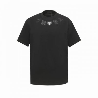 prada 面料 100%棉 prada 普拉达 高品质采用320克双纱面料 1*1索罗娜罗纹 激光贴皮绣花 宽松版本 男女同款 颜色 黑色 白色 码数 Xs