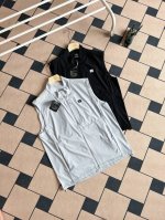 供 实拍图 kolon Sport可隆情侣款户外运动休闲速干马甲 款式经典 简洁 百搭 是春秋夏秋三季叠穿搭配的利器 当下出门 T恤外面B1183排套上它 让你