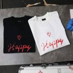 顶级复刻 高端定制 - Balenciaga 巴黎世家 新款手绘爱心字母做旧破洞印花圆领短袖T恤 - 款号：36811 - 颜色：黑色 白色 - 购入原版开模打