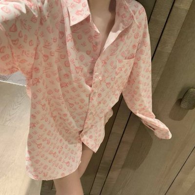 louis Vuitton Lv 驴家满印老花字母满Logo印花定制刻字纽扣宽松翻领长袖衬衫 款号：25670505331 颜色：粉色 尺码：Sml S码80-