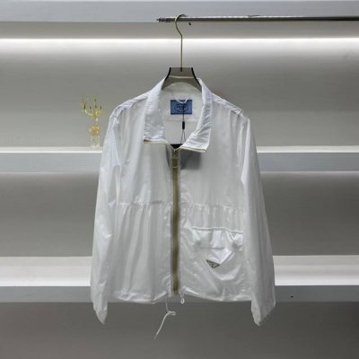 实拍 Pa 春夏新款拉链防晒衣；采用棉面料质感柔软细腻；定制洗水麦辅料齐。版型宽松上身效果舒适好看！ 碼数 S-M-L