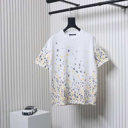p180 Louis Vuitton/路易威登 25Ss 渐变满印小Logo短袖T恤 Logo标识精致升级，灵感源自八十年代复古 原版面料 官方同款 短袖T恤