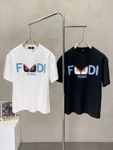 Fendi芬迪独家专供新款男士休闲短袖 高端定制 高端版本 时尚百搭爆款进口面料 手感超柔软细腻 穿着亲肤舒适 高端精品 代工厂p精细做工 上身非常赞 男士必备