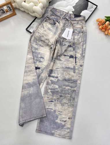 acnestudios2025新款复古潮牌Ac风格做旧水系油画废土风阔腿显瘦宽松牛仔裤, 正面纽扣和门襟禁锢，背面Logo微标印花，延续无性别主义中性风格，时髦