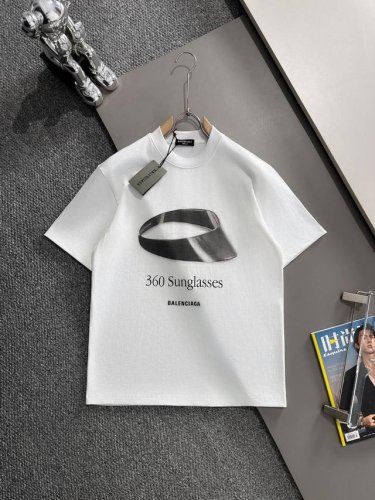 Balenciaga 巴黎世家 2025新款 官网同步 360 Sunglasses字母Logo 男女同款 短袖T恤 定制260克100％双纱纯棉面料 定染32