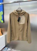 P350Arc'tery*始祖-鸟功能性颗粒绒连帽外套.户外24S新款推荐！男女同款.简单高级.颗粒感满满.手感软糯舒适.保暖效果非常好！单穿或者搭配冲锋衣绝对