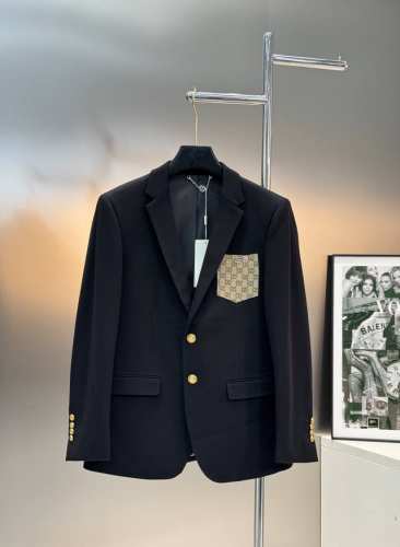 Gucc*古-奇25S新款休闲西服外套精品推荐外贸公司订单！胸口精致提花Gg口袋面料工艺.品牌Logo凸显品牌高级感强！进口原版天眼布四面弹布料，笔挺垂感十足，