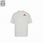 loewe 罗意威 哈尔的移动城堡火焰短袖 罗意威L0Ewe X 哈尔的移动城堡联名 卡西法火焰刺绣口袋短袖T恤 采用240克32支双纱百分百棉手感舒适柔软 领