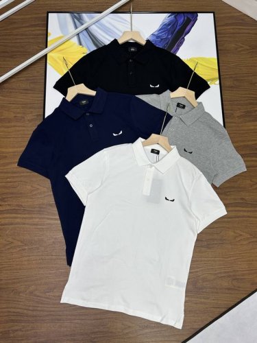 Fendi芬迪2025新款恶魔刺绣标翻领polo衫原版面料 高版本 高品质 网红明星同款 50支双股珠地棉面料 定制刺绣标工艺 透气环保同时色泽很正 面料柔软