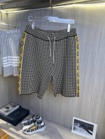 Gucci古奇 2025Ss新款针织短裤，定制面料采用威化布织法，提花针织工艺，版型紧致立体，定制裤绳五金质感强，顺滑，上身舒适透气，凹凸有型的立体感，时尚休闲