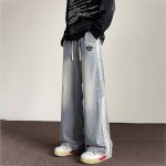 adidas 阿迪达斯三叶草 专柜新品侧边三条杠条纹拼接美式直筒牛仔裤长裤 上身非常简单帅气有型的一款牛仔裤，男女同款情侣款都是可以轻松驾驭。 甄选高品质牛仔布