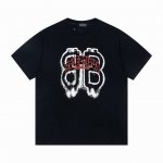 上新： 款号：B302 Balenciaga 巴黎世家新款胸前字母涂鸦印花圆领短袖T恤 1面料采用260克纯棉双纱面料 柔软亲肤、透气性强，定位裁剪工艺Over