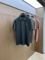 pd 早春新款翻领短袖抢先发售 男士日常出门闭眼搭 高级定制面料Polo短袖T恤 魅力在于创造了简约奢华感的时尚,随意搭配感受英式风格独特气质. 宽松的版型展现