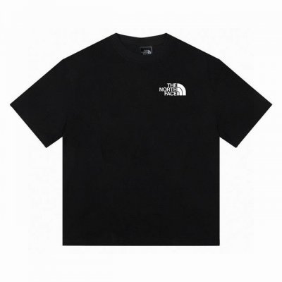 The North Face 北面落日云层短袖半袖T恤情侣款 面料采用230G 双纱纯棉，做工规整，纹路清晰，穿着舒适！ 胸前精致的印花小标 加后背的原宿风设计