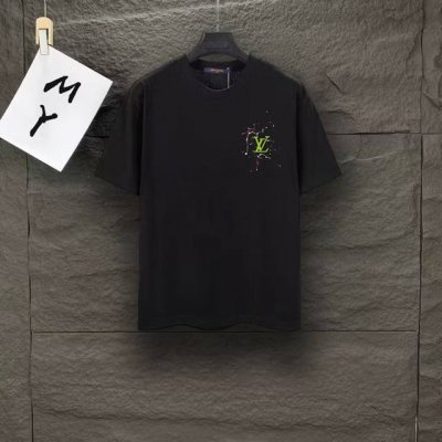 款号：A154 路易威登 Lv前后Logo短袖T恤男女时尚同款 2025Ss新款纯棉双纱 定制面料采用威化布织法，超高端针织工艺，版型紧致立体，顺滑，上身舒适透