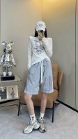 新款上新 adidas拼接休闲运动短裤男女情侣短裤 自带层次穿穿搭感的阿迪短裤 面料光滑冰冰凉凉的那种 超舒级服 进口机器立体刺绣 细节一到步位 腰内部里有抽绳