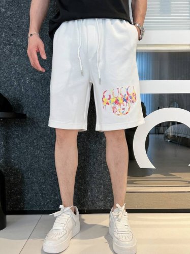 古奇 2025Ss夏季新款，原单专柜休闲短裤，奢华经典品牌原版Logo配饰 专柜热销款 身穿着非常舒适 低调不失奢华 穿出去非常有档次 裤型款式和裁剪亦无需多言