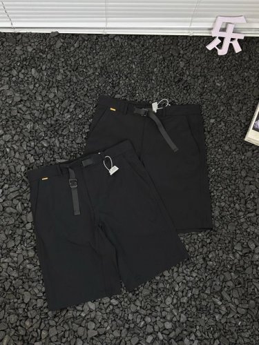 Mammut猛犸象Active男士户外防风防水弹力软壳短裤休闲裤 在城市的喧嚣中，你是否渴望一场说走就走的户外冒险？Mammut猛犸象Active男士户外软壳短