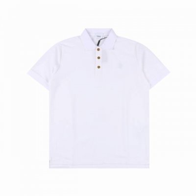 Burberry巴宝莉Bbr 金扣标识刺绣短袖Polo衫 精选珠地网眼布棉质面料，侧边开筒，前短后长。领子是进口扁机一条条织出来的，费时费工。独立开模定制金扣一