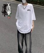 Stussy 斯图西25Ss 玫瑰鱼印花短袖 高版本 重工 短袖T恤 顶级用料 限量发售！ 面料：250克 双纱双股用料 预缩定型 具有良好的吸汗性.可以保持干