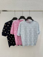 Va家 早春新款 圆领爱心针织短袖 颜色：粉色 蓝色 宝蓝色 尺码：36.38.40