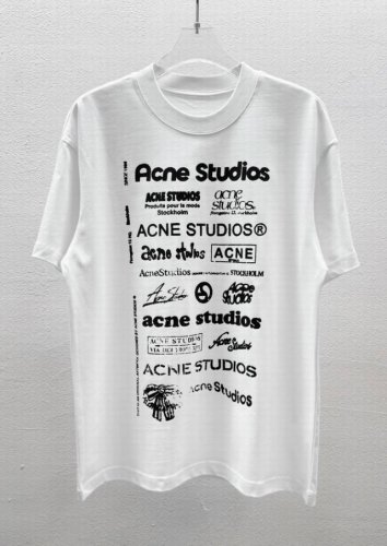 Acne Studios圆领T恤 新款字母印花正反穿短袖T恤，多字体经典字母Logo印花，时髦感超强，定制的300克面料与宽松のS版型裁剪，符合当下的潮流审美，