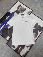 古驰 2025春夏新款首发专柜最新Polo衫 高端订制 设计前卫时尚！品牌Logo重工艺设计 高端定制 克高级丝光珠地面料.手感柔软.穿着舒适.专柜级别精致车线
