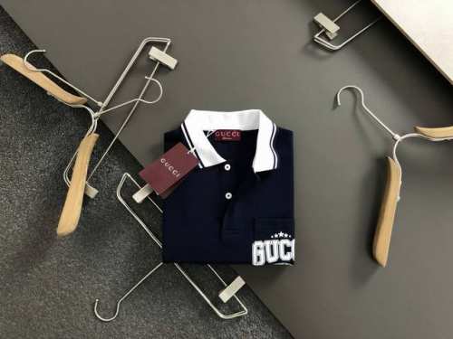 guc 2025春夏口袋印花黑白拼接精致工艺专柜面料翻领Polo*顶级元素融合打造，经典短袖3标齐全，潮男时尚，无论是上身舒适度还是都是无可比拟的存在 码数M-