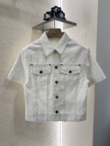 louis Vuitto*2025新品上架 提花短袖外套 定制Yb斜纹提花全棉材质 穿搭舒适 透气细腻 翻领短袖外套剪裁 通体满铺四叶草字母徽标图案 立体提花肌