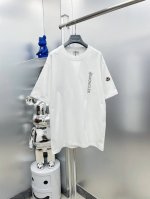 mon* 蒙口 2025夏季新款徽标刺绣字母Logo短袖Tee D专柜同步有售，原单狠货，时尚 进口原版科技面料，上身舒适透气，原版定制五金辅料，上身帅气有型，