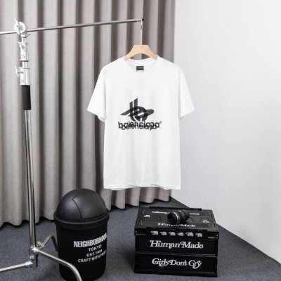款号：AY01 Balenciga巴黎世家新款.幻影双logo经典图案印花短袖t恤.砖柜同步.第一时间正品研制，欢印对比面料采用巴黎zp定织定染全棉双纱紧密棉.