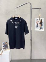 Arc’Teryx始祖鸟独家专供新款原单男士休闲短袖 高端定制 高端版本 时尚百搭爆款进口面料 手感超柔软细腻 穿着亲肤舒适 高端精品 代工厂p精细做工 上身非