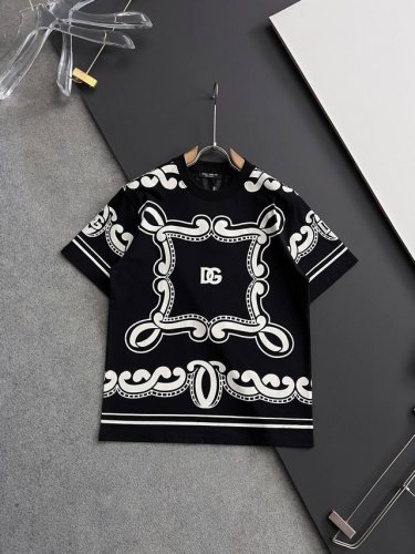 2025独家 新品！Dg*爆款手工 美国杜邦公司所罗纳面料黑科技 爆款现货春夏短袖，简约基础衣橱神器， 休闲百搭必备款 做工走线质感一流，三色推荐 修身版型码数