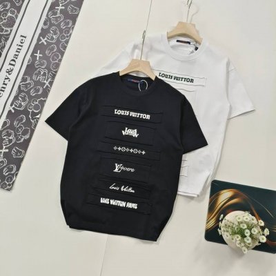 尺码S-Xl爆款推荐 路易威登 Louis Vuitton 1V 25Ss早春新款 贴布绣印花短袖轻奢主义 男女日常通勤穿搭必备单品 正确版本 欢迎对比详细特征