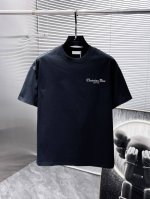 迪奥 Dior 2025Ss新款 半袖 体恤 短袖 圆领T恤，高端版本！专柜定制面料 透气舒适度高，细节无可挑剔，品牌元素设计理念，体现高品质。手感细腻柔软！呈