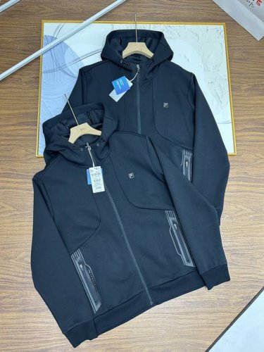 斐乐春季新款基础款百搭时尚休闲简约基础上衣外套男女同款口袋防水压胶款拉链连帽外套运动休闲早春新款小外套简洁连帽拉链百搭针织拉链外套帽服这款原单原厂的Fl纯色简约