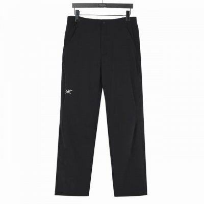 Arcteryx始祖鸟 Konseal pant 纯色品牌Logo户外直筒休闲裤 防泼水 透气 四面弹兼备的科技面料，防晒抗撕裂，整条裤子包括腰部全带弹力，让你