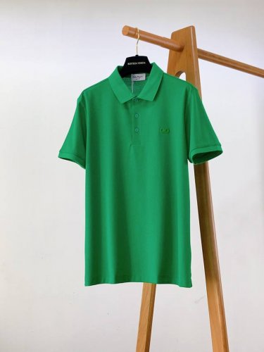 ferragamo 菲拉格慕 2026Ss春夏新品 糖果色Sf马蹄浮雕 起脚珠地翻领短T。 非常规面料裁剪缝制 , 像毛衣一样横机提花织造！ 进口丝光棉纱线,