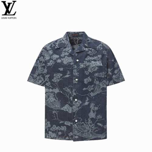 Louis Vuitton 路易威登 热带冲浪提花牛仔外套 这次的丹宁印花套装，充满了青春活力与不羁个性。蓝色与白色的碰撞，仿佛将夏日的海风与白云穿在了身上，清