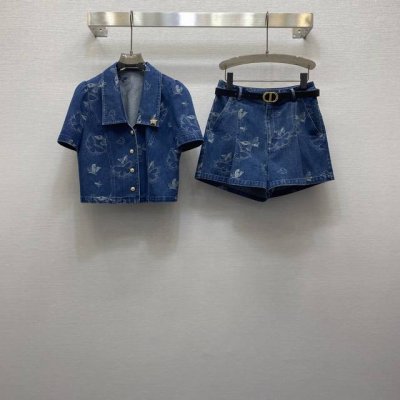 di*25Ss 重工洗水提花气质翻领金属扣点缀短款上衣短裤套装， 配送腰带 高级面料，颜色:图片色，面料：牛仔棉面料 Smlxl