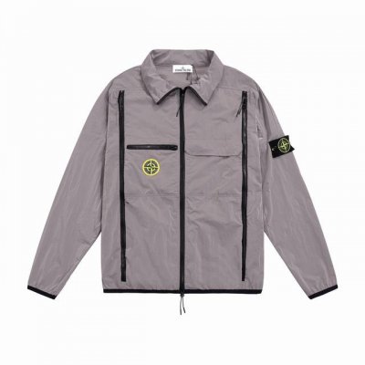 品牌： Stone Island 石头岛 面料：特薄聚酯纤维 码数：M. L. Xl. 颜色：灰色． 黑色 全网独家定制辅料与专属包装，高品质高版本，．羅馬．米