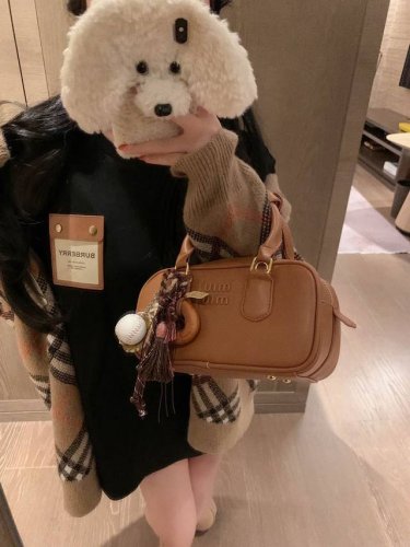 上新 Burberry巴宝莉25Ss皮标格纹袖子假两件短袖T恤 今年的Bbr疯狂打Call财阀大小姐上线 女孩子穿上出街 回头率不要太高！！ 格纹袖口氛围感十足
