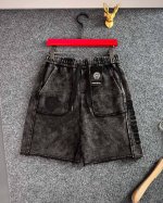 Chr* 25夏季男款特殊织法优质匹马棉短裤， 重洗水 柔软材质 宽边松紧与内置抽绳的组合，宽窄恰好的直筒裤型，裤型上参考并改良自经典且弥新的百慕大短裤。同色系